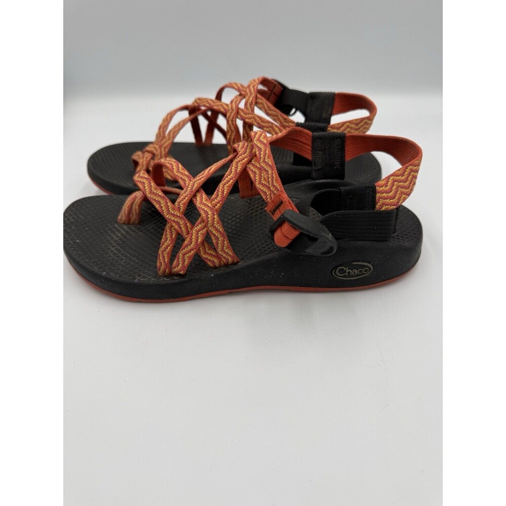 Chaco ZX/2 Sandals Women Size 9 Orange Red Toe Loop Vibram Sole Strappy Shoes